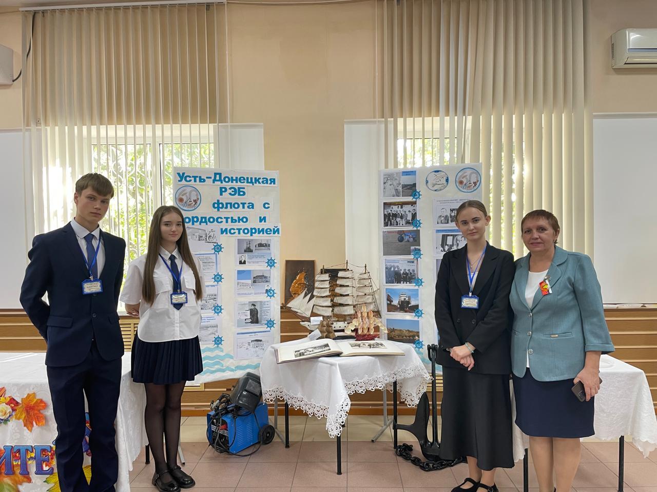 Участие в районной выставке, посвящённой 60-летию Усть-Донецкого района